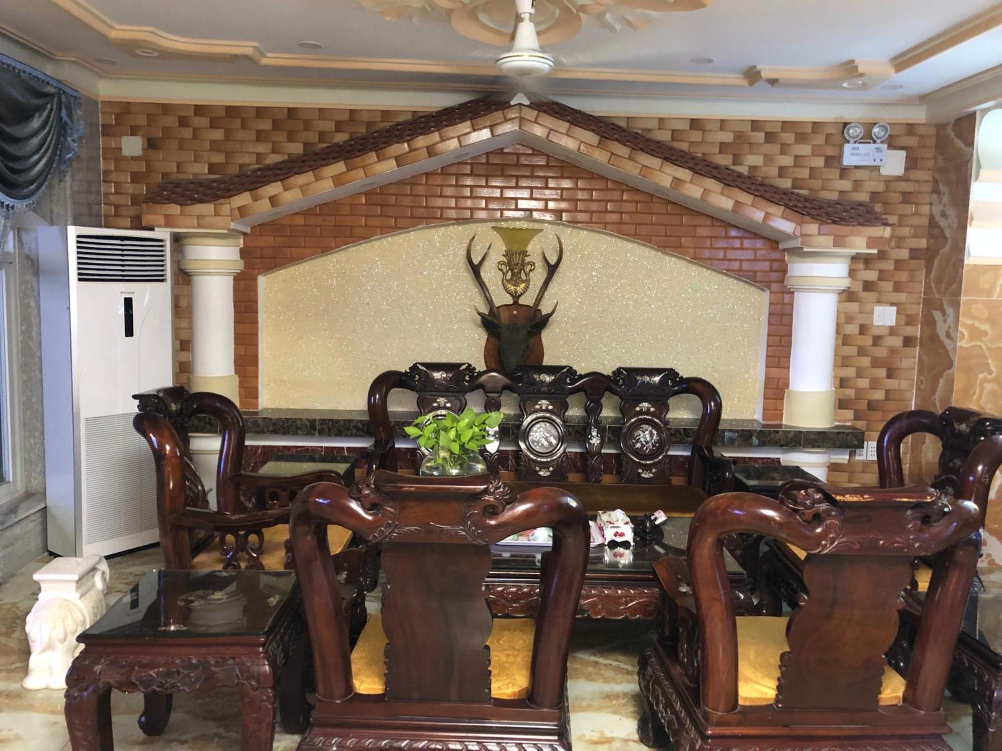 Hoang Quan Hotel Ho Chi Minh City Exterior photo