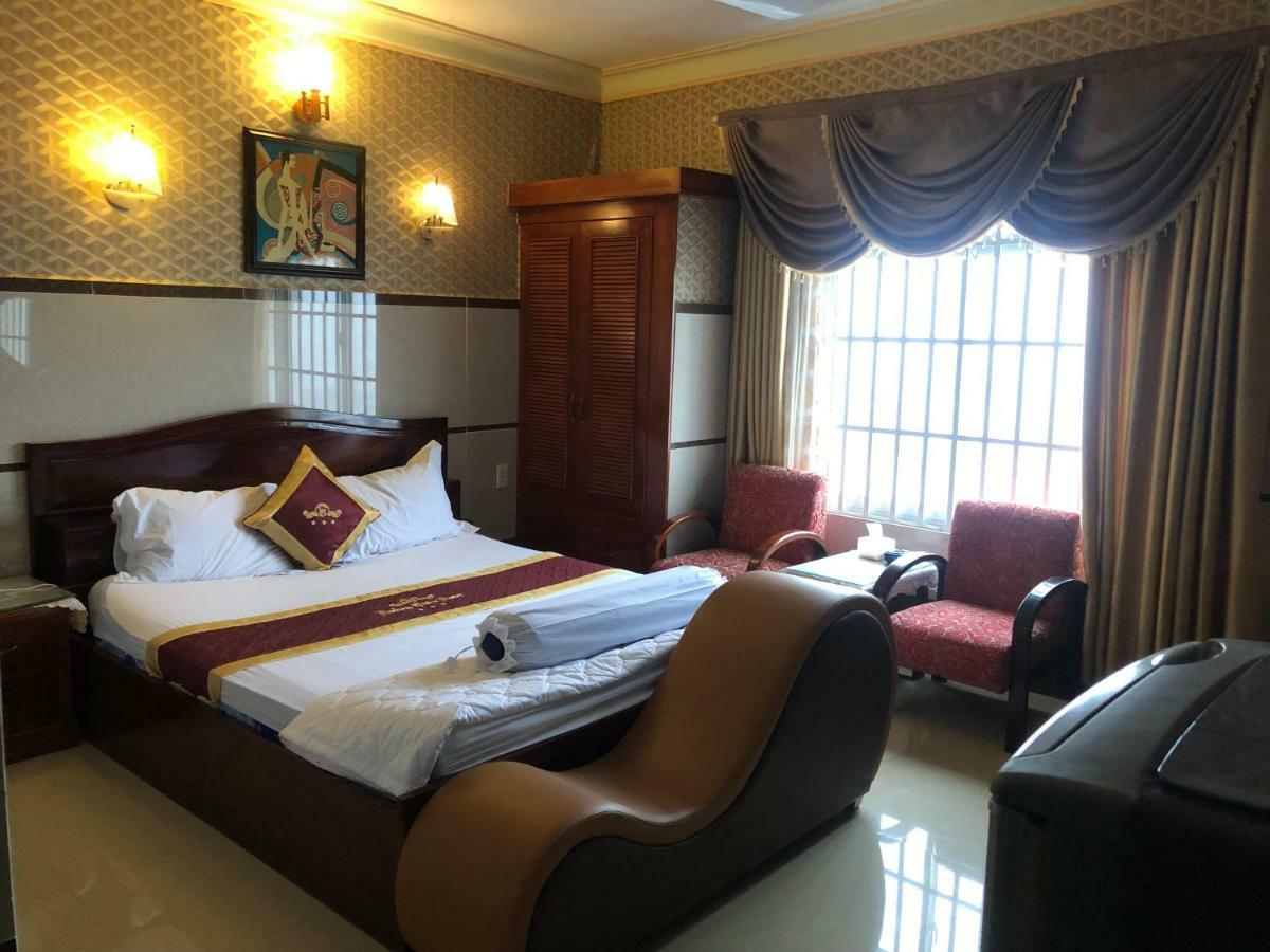 Hoang Quan Hotel Ho Chi Minh City Exterior photo