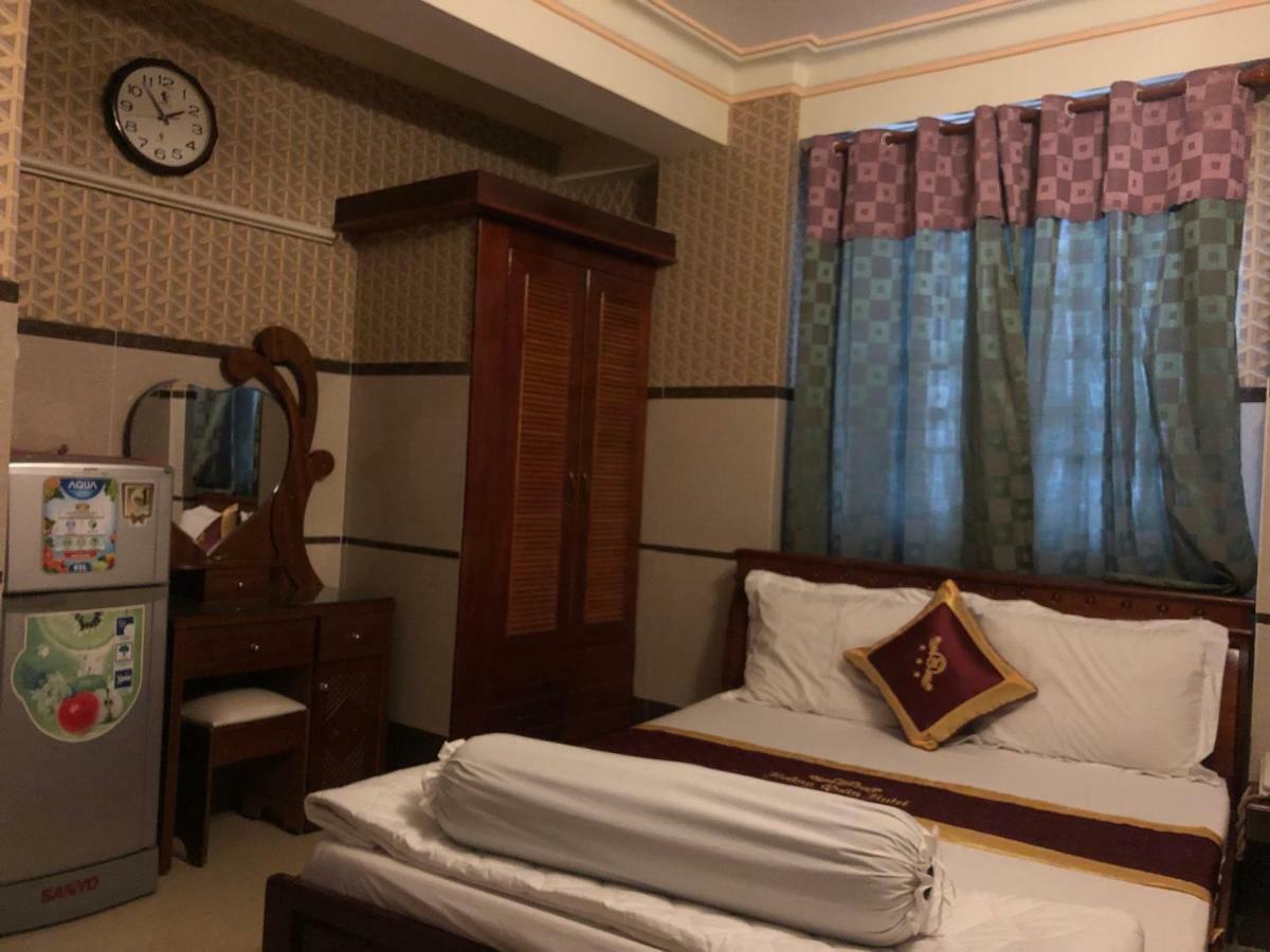 Hoang Quan Hotel Ho Chi Minh City Exterior photo