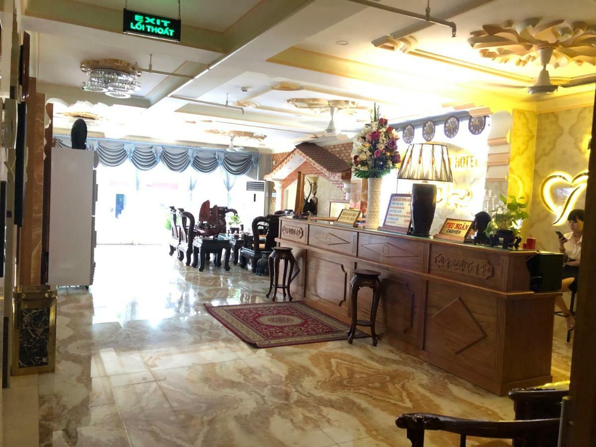 Hoang Quan Hotel Ho Chi Minh City Exterior photo