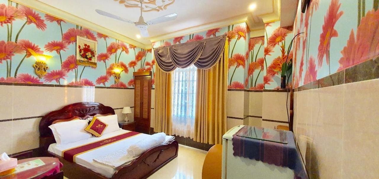 Hoang Quan Hotel Ho Chi Minh City Exterior photo