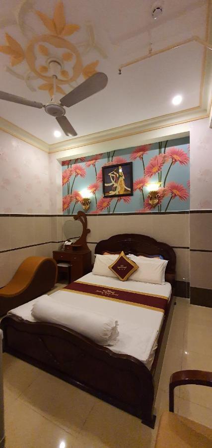 Hoang Quan Hotel Ho Chi Minh City Exterior photo