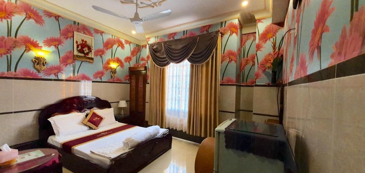 Hoang Quan Hotel Ho Chi Minh City Exterior photo